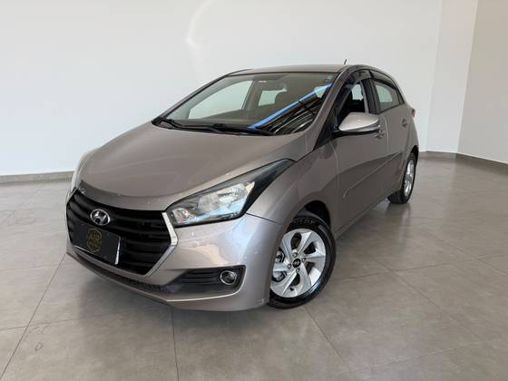 HYUNDAI HB20 1.6 COMFORT PLUS 16V FLEX 4P MANUAL